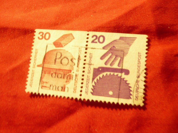 Pereche RFG1972 -uzuale -20 si 20 pf nedantelat sus , stampilat