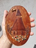 Lucrare manuala din anii 80, biserica, traforaj oval 19x12 cm, 36, Albastru