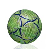 Minge de fotbal, cu efect fosforescent, 22cm, piele sintetica durabila si cusatura de nailon, efect fosforescent