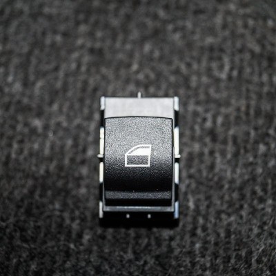 Buton geam ușă dreapta spate BMW X3 F25 2011 OEM: 9234704 2470673 foto