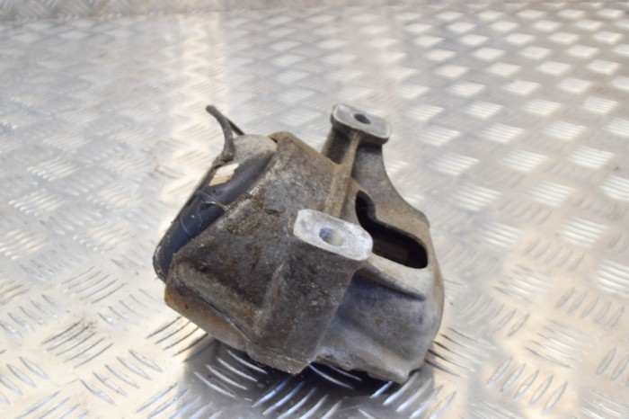 Suport motor st&acirc;nga AUDI Q5 8R 2013 13303820