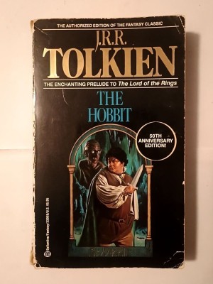 J. R. R. Tolkien - The Hobbit or There and Back Again (revised edition) foto