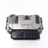 Cumpara ieftin Calculator motor Fiat Grande Punto 1.4 2008 51804730