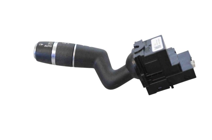 Buton comutator semnalizare JAGUAR F-PACE X761 2016 OEM: BJ32-3F972-DB 23810057