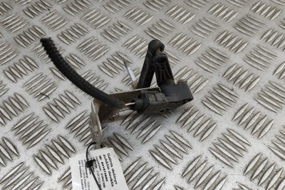Senzor de nivel &amp;icirc;nălțime dreapta spate TESLA MODEL S 2018 OEM: 1027976-00-A | 31874885 foto