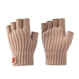 Manusi tricotate cu jumatete de deget