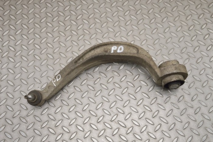 Braț curbat dreapta față AUDI A5 8T3 2007 17783597