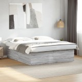 Cumpara ieftin Cadru de pat, gri sonoma, 200x200 cm, lemn prelucrat