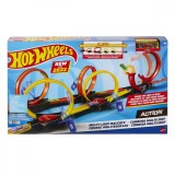 Set pista cu 3 bucle si masinuta Hot Wheels