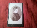 Fotografie cartonata cca.1900 Atelier M.Deutsch din Viena - Tanara femeie , dim.=11x7cm