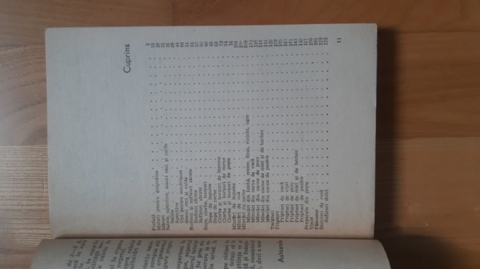 Maria Deleanu , Alla Deleanu - Carte de Bucate (1973 ) editie veche COTOR DECOLORAT , DIN CAUZA EXPUNERII LA SOARE . IN REST , STARE FOARTE BUNA