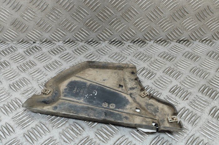 Scut motor st&acirc;nga spate AUDI Q3 F3 2018 OEM: 83A825219 30370851