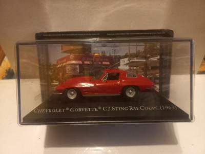 Macheta Chevrolet Corvette C2 Sting Ray coupe - 1963 1:43 Muscle Car foto