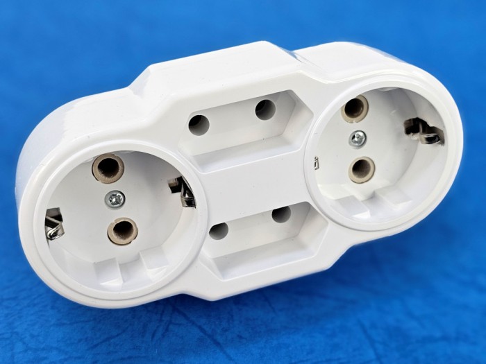 Triplu stecher 4P, 2P Suko ceramic, 2P normale, max 16 A, 250 V