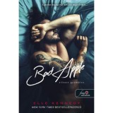 Bad Apple - Tiltott gy&uuml;m&ouml;lcs - Elle Kennedy