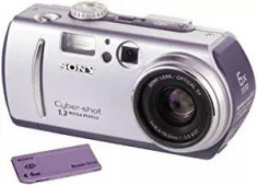 Sony Cyber-shot DCS-P30 1.3MP Digital Camera foto