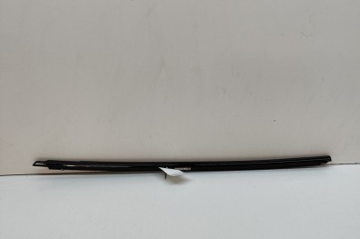 Chedar geam ușă st&amp;acirc;nga față PORSCHE Taycan 2022 OEM: 9J1837475B | 31801866 foto