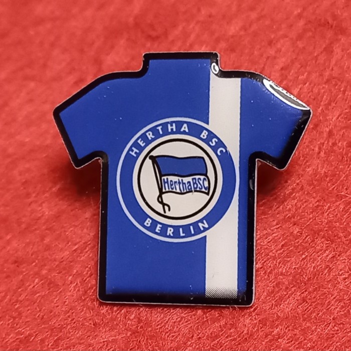Insigna fotbal - HERTHA BSC BERLIN (Germania)-produs nou