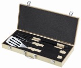 Set 3 Ustensile Gratar Mirpol in Cutie Lemn - Furculita, Cleste, Spatula | Ideale Bucatarie