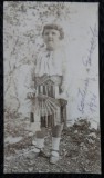 Fotografie, Fetita in costum popular romanesc si cu evantai, 1931