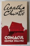 Conacul dintre dealuri, Agatha Christie