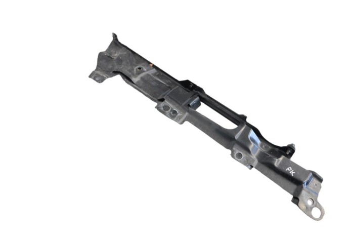 Suport aripa st&acirc;nga față LAND ROVER DISCOVERY V L462 2017 OEM: HY32-16151-AA,HY3216151AA 22931030