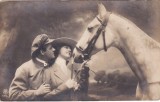 Scena cu indragostiti si un cal alb - An 1927, Dimensiune 14x9 cm, Stare Buna