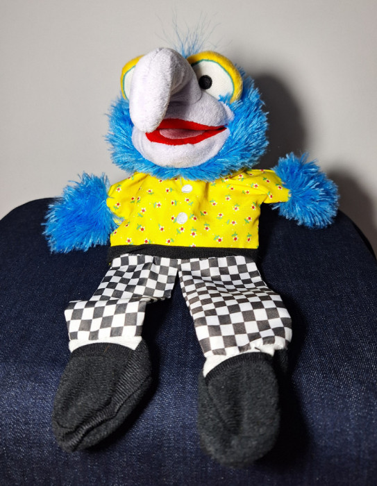 Jucarie de plus - Marioneta de mana Muppets Gonzo, Disney Olanda, 33 cm inaltime