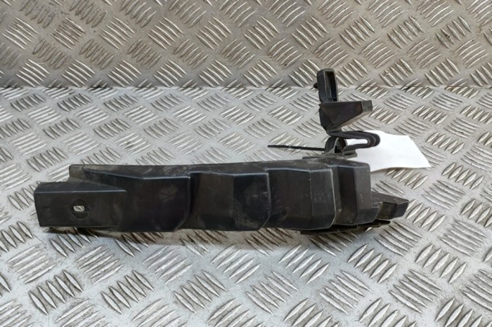 Suport bara de protecție dreapta spate JAGUAR F-PACE X761 2022 OEM: HK83-17A881-AD | 31655997