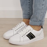 Sneakersi albi cu detalii negre din piele naturala 5088 M7