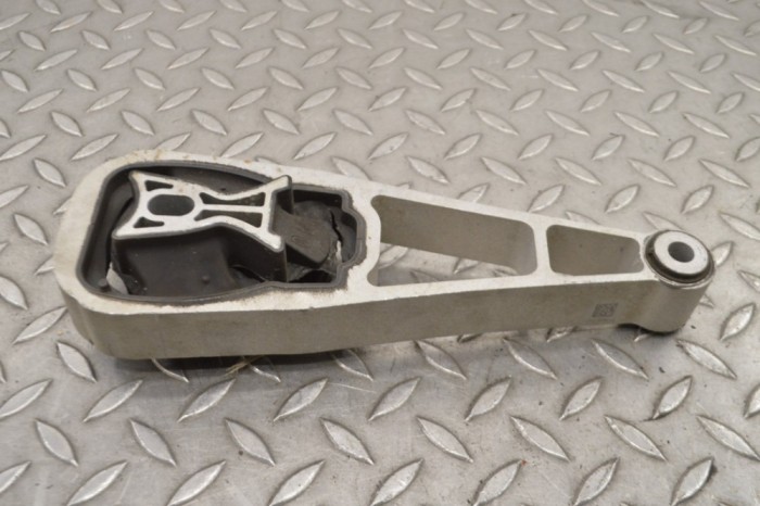 Suport motor spate LAND ROVER RANGE ROVER EVOQUE L551 2021 OEM: K8D2-6P082-AB 14854345