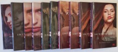 ACADEMIA VAMPIRILOR , VOLUMELE I - X , roman de RICHELLE MEAD , 2012 foto