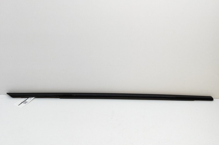 Chedar geam ușă dreapta față LAND ROVER RANGE ROVER IV L405 2020 OEM: CK52-21452-AE | 29176940