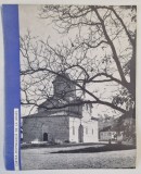 CURTEA DOMNEASCA DE LA ARGES de LAURENTIU VASILESCU , 1967