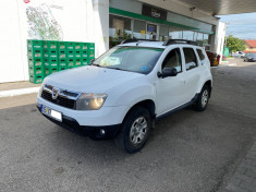 Dacia Duster ~ 1.5Diesel ~ Euro 5 ~ 4 X 4 ~ A/C ~ Electrice ~ 134000Km!!! foto