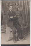M5 B70 - FOTO - FOTOGRAFIE FOARTE VECHE - tineri distinsi - anul 1925