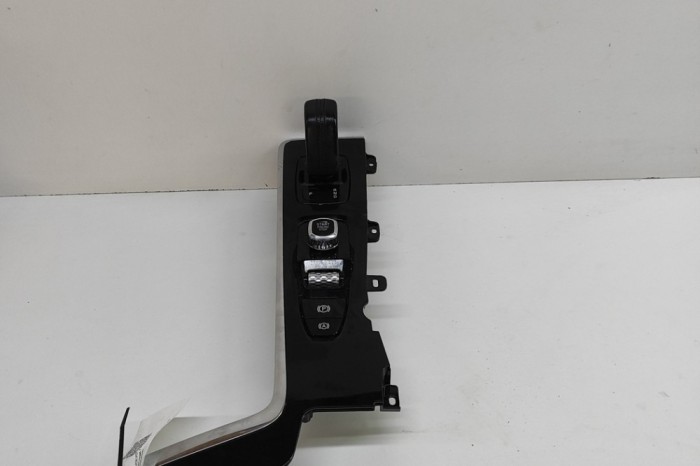 Timonerie cutie de viteze VOLVO XC60 II 246 2020 OEM: Off-road | 30430334