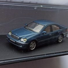 Macheta Mercedes-Benz C Class Sedan W203 albastru - Cararama 1/43