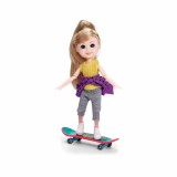 Papusa Belissa pe skateboard