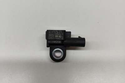VW ID.3 E11 2022 OEM: 1EA959659 SKU: 22277030 foto