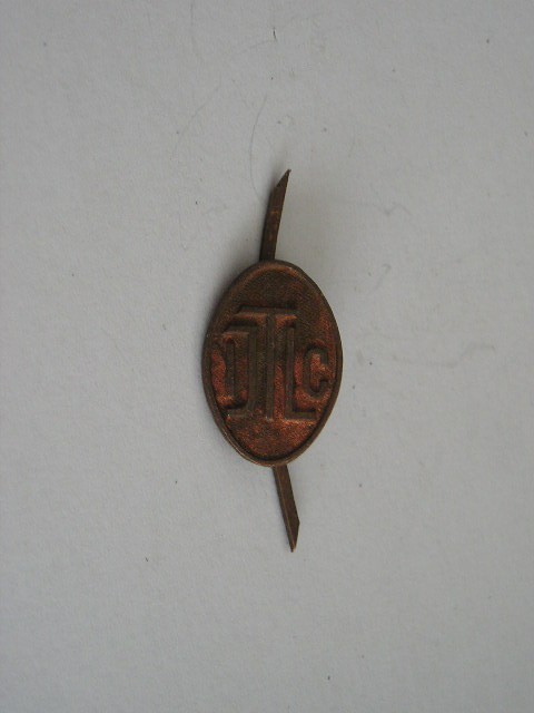 QW9 J 48 - Insigna - tematica transport - inscriptia IJTLC