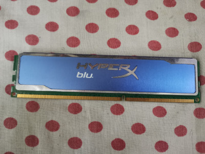 Memorie Ram Kingston HyperX Blu 4 GB (1 X 4 GB) 1333Mhz. foto