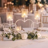 Suport decorativ pentru lumanari tip pastila, 3 inimi, 39x25,5 cm, alb, metal, cu pahare din sticla, CMCLASS