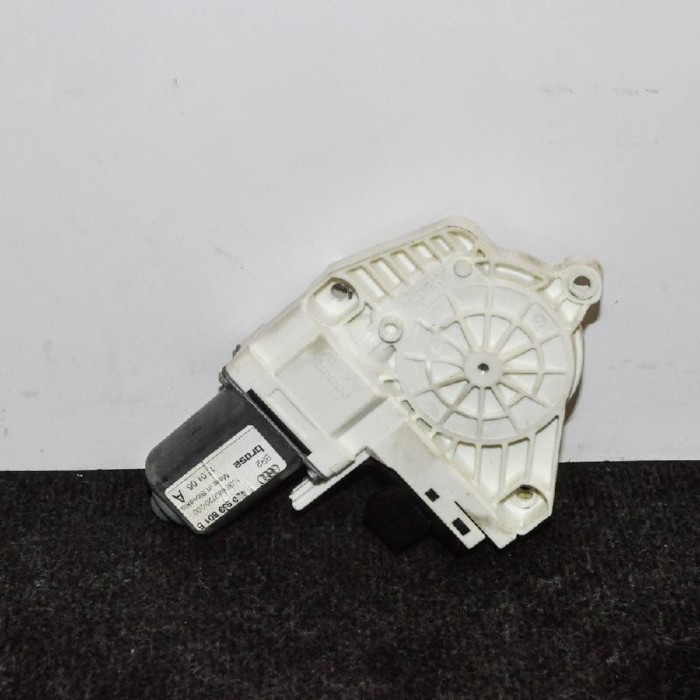 AUDI Q7 4L 2006 OEM: 4L0959801B SKU: 2647737