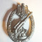 Insigna militara germana cu Vultur nazist si tun- Copie , h= 5,8 cm
