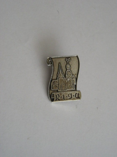 QW9 N3 80 - insigna - orase - capitale - Riga