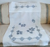 Stergar/ Perdeluta Vintage din bumbac cu broderie manuala florala
