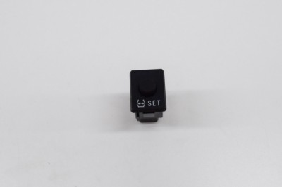 Comutator TOYOTA YARIS _P13_ 2015 OEM: 15D084 14862141 foto