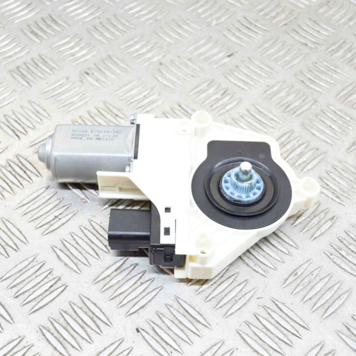 Motor macara geam ușă st&acirc;nga față TESLA MODEL Y 2020 OEM: E66963-100 13829069