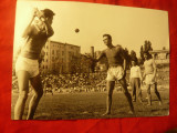 Fotografie -Sport - Meci de Oina , anii &#039;60 ,dim.= 23,5x17,5cm